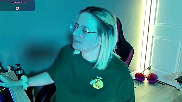 Charlies world online show from October 2025 07:24:01 PM