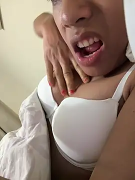 Ladyboyluxe online show from February 2026 01:05:02 AM