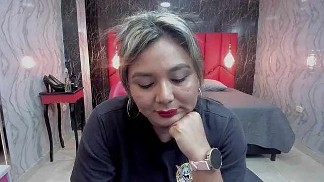 LatinaHoleQueen online show from June 2026 03:29:02 PM