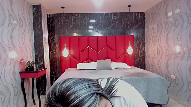 LatinaHoleQueen online show from February 2026 02:06:01 PM