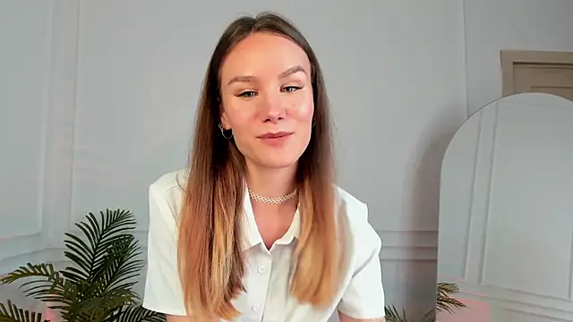 Snapshot of _Clare_Florence_ chatting on October 2025 01:35:02 PM  Clare Florence  online show from October 2025 01:35:02 PM