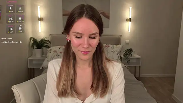 Snapshot of _Clare_Florence_ chatting on October 2025 01:45:02 PM  Clare Florence  online show from October 2025 01:45:02 PM