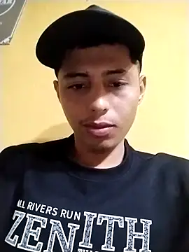 Snapshot of Lil_condor_bby1 chatting on October 2025 11:05:01 PM Lil condor bby1 online show from October 2025 11:05:01 PM