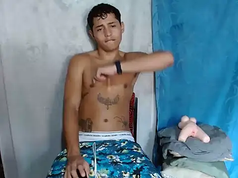 Snapshot of Lil_condor_bby1 chatting on September 2025 07:53:02 PM Lil condor bby1 online show from September 2025 07:53:02 PM