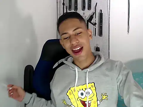dylan apol0 online show from September 2025 05:02:01 AM