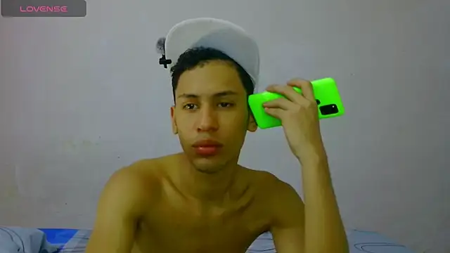 dylan apol0 online show from April 2026 12:40:02 AM