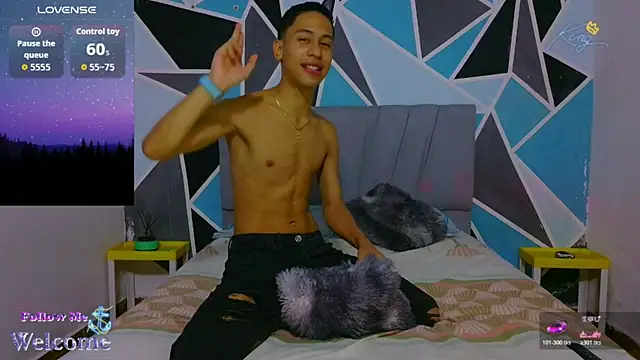 dylan apol0 online show from May 2026 03:17:02 AM