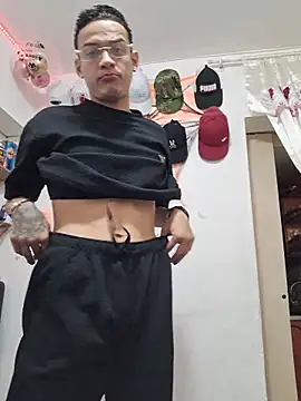 Snapshot of Ethanho0t chatting on October 2025 04:40:02 PM Ethanho0t online show from October 2025 04:40:02 PM