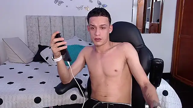 Ethanho0t online show from January 2026 10:29:02 AM