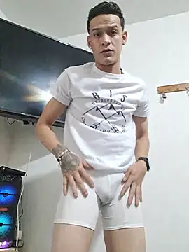 Snapshot of Ethanho0t chatting on October 2025 12:15:01 PM Ethanho0t online show from October 2025 12:15:01 PM