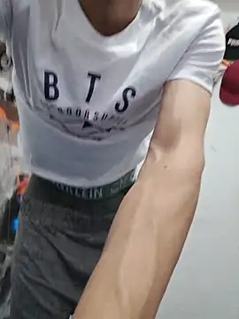 Ethanho0t online show from October 2025 09:11:02 AM