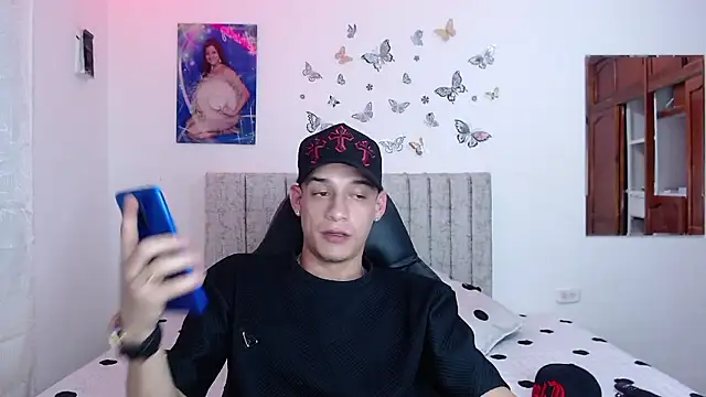 Ethanho0t online show from January 2026 10:33:01 AM