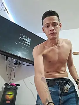 Snapshot of Ethanho0t chatting on December 2025 12:29:01 PM Ethanho0t online show from December 2025 12:29:01 PM