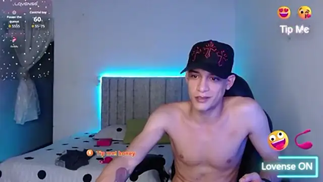 Ethanho0t online show from May 2026 11:57:01 PM