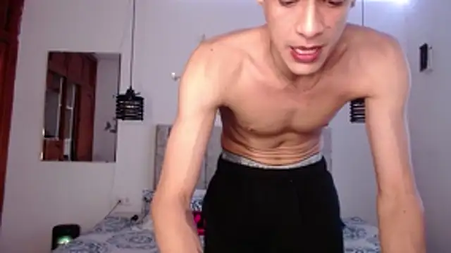 Ethanho0t online show from April 2026 07:31:01 PM