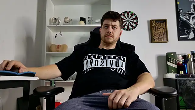 aaron nvk online show from February 2026 10:42:02 PM