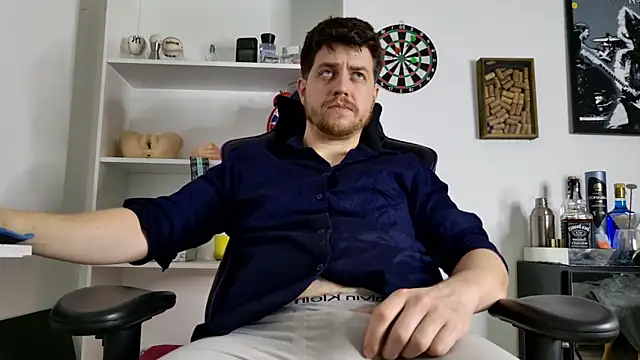 Snapshot of aaron_nvk chatting on November 2025 08:45:02 PM aaron nvk online show from November 2025 08:45:02 PM