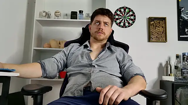 Snapshot of aaron_nvk chatting on November 2025 09:15:04 PM aaron nvk online show from November 2025 09:15:04 PM