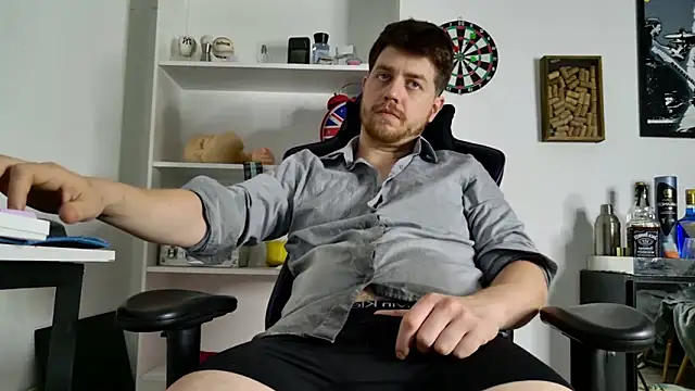 Snapshot of aaron_nvk chatting on November 2025 08:47:02 PM aaron nvk online show from November 2025 08:47:02 PM