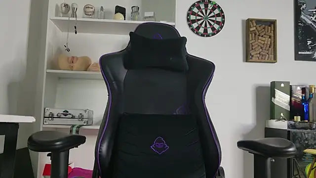 aaron nvk online show from March 2026 09:11:02 PM