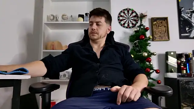 aaron nvk online show from January 2026 09:31:01 PM