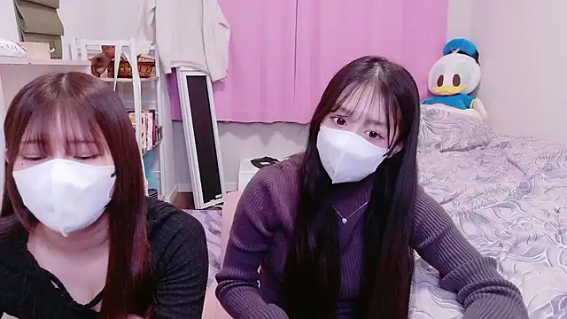 MOEMOE-Q online show from April 2026 04:41:01 PM