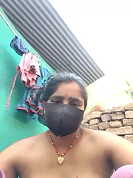 Snapshot of Falguni_Desai chatting on June 2026 01:55:02 AM Falguni Desai online show from June 2026 01:55:02 AM