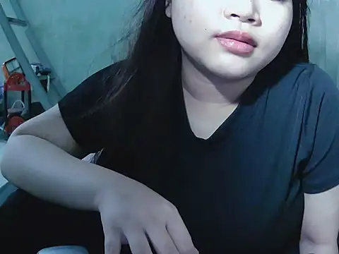 Lily3322 online show from March 2026 05:48:01 PM