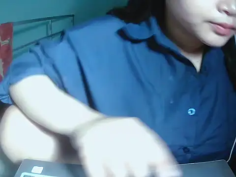 Lily3322 online show from May 2026 04:38:02 PM