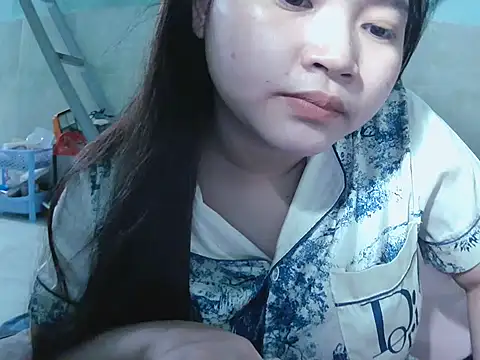 Lily3322 online show from March 2026 06:42:02 PM