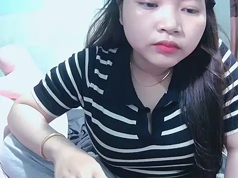 Lily3322 online show from September 2025 03:19:02 PM