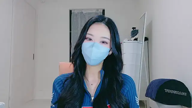 ramuchan desu online show from February 2026 12:11:01 AM