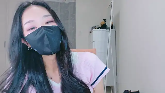 Snapshot of ramuchan_desu chatting on July 2026 12:06:02 AM ramuchan desu online show from July 2026 12:06:02 AM
