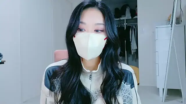 ramuchan desu online show from October 2025 02:23:02 AM