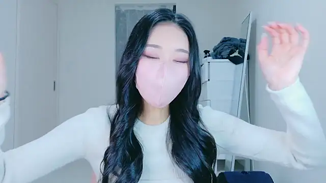 ramuchan desu online show from March 2026 12:00:01 AM