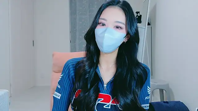 ramuchan desu online show from February 2026 12:08:01 AM