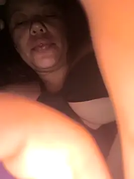 jojo surfistinha89 online show from November 2025 04:30:01 AM