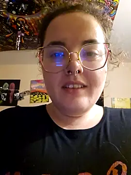 nuttiebuddy1 online show from November 2025 12:14:01 AM