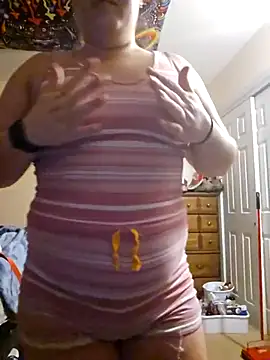 nuttiebuddy1 online show from September 2025 02:39:01 AM