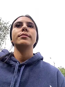 Snapshot of Sarahcutexoxox chatting on September 2025 09:10:02 PM Sarahcutexoxox online show from September 2025 09:10:02 PM