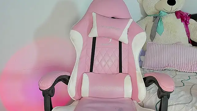 Sarahcutexoxox online show from January 2026 10:41:02 PM