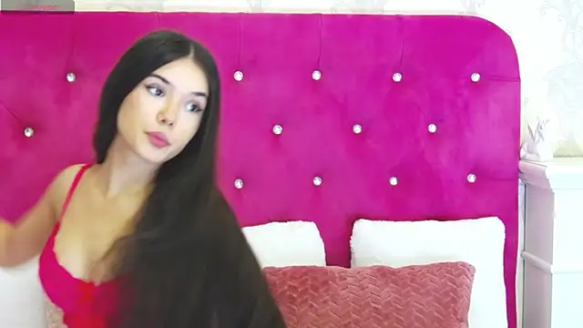 Snapshot of AlexisDevine chatting on September 2025 04:22:01 AM AlexisDevine online show from September 2025 04:22:01 AM