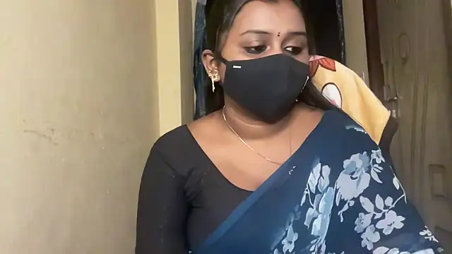 Pavani-Sexy online show from February 2026 07:02:02 PM