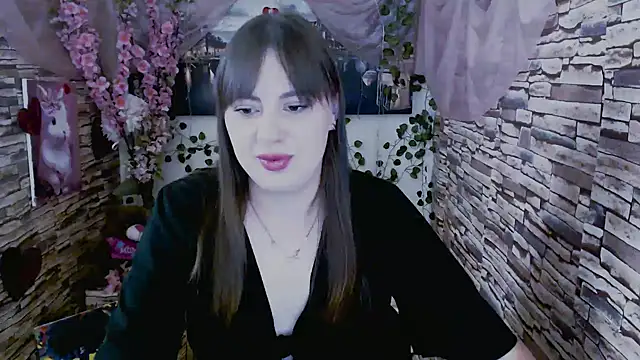 Amanda Bright  online show from September 2025 07:00:01 AM