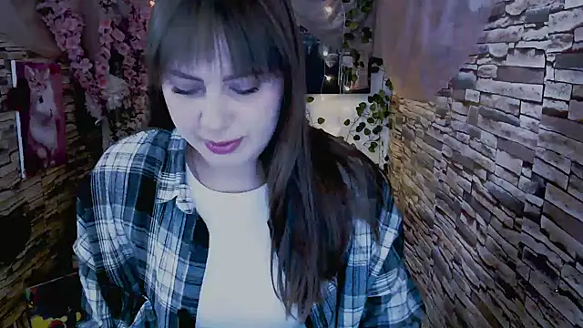 Amanda Bright  online show from September 2025 06:53:01 AM