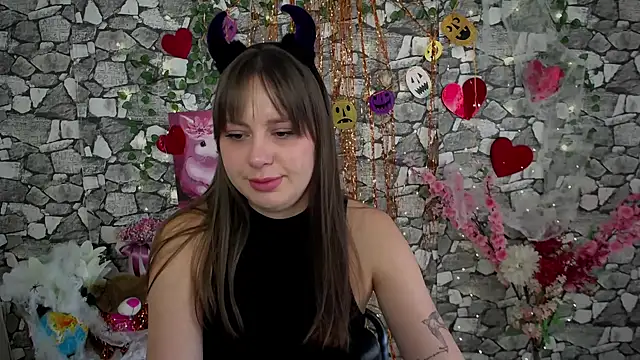 Amanda Bright  online show from October 2025 08:56:02 AM