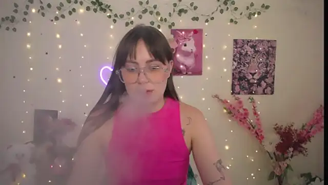 Snapshot of Amanda_Bright_ chatting on June 2026 07:46:01 AM Amanda Bright online show from June 2026 07:46:01 AM