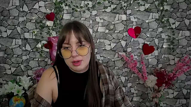 Amanda Bright  online show from November 2025 10:15:01 AM