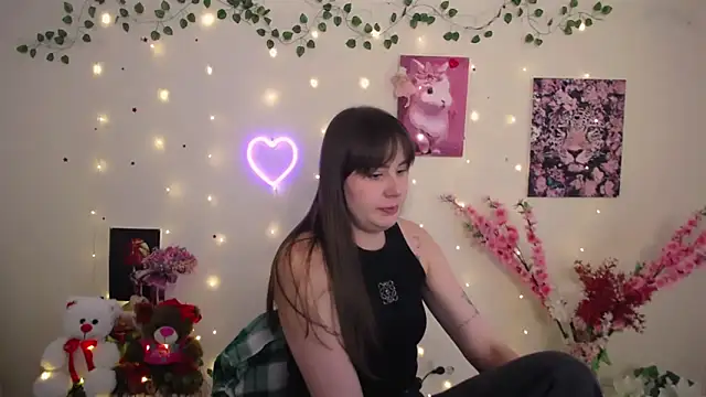 Amanda Bright  online show from May 2026 10:35:01 AM
