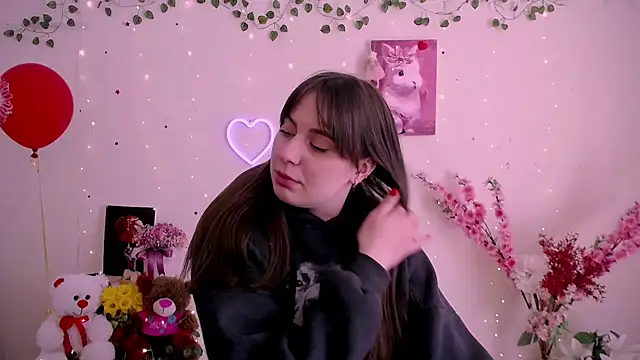 Amanda Bright  online show from April 2026 10:42:02 AM